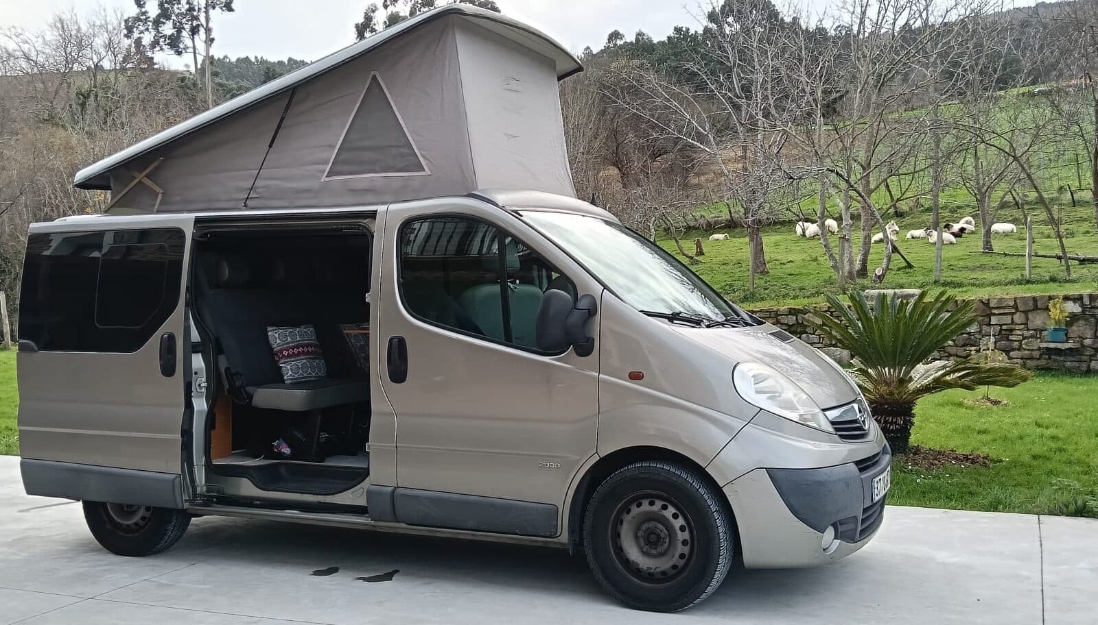 Opel Vivaro 2.5 Cdti Camperizada 145cv — foto principal