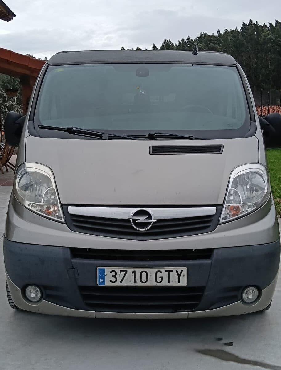 Opel Vivaro 2.5 Cdti Camperizada 145cv — foto 3
