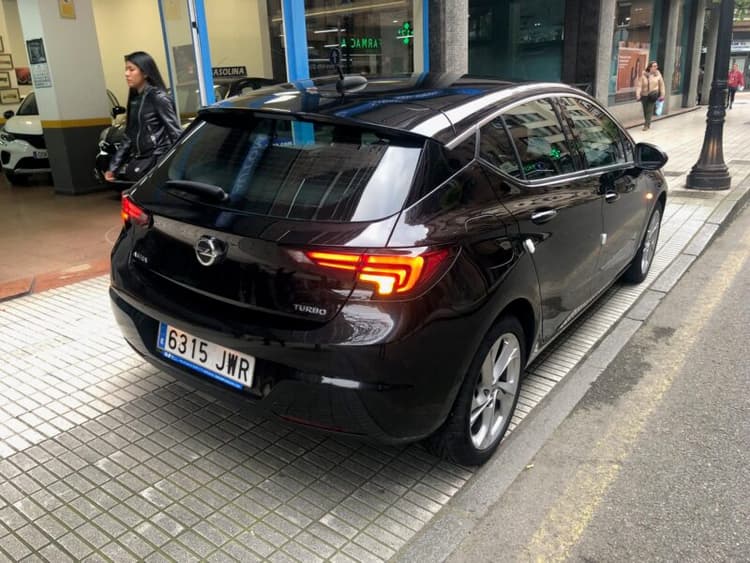Miniatura 2 de 5 del coche: Opel Astra 1.4 Turbo Business 125cv