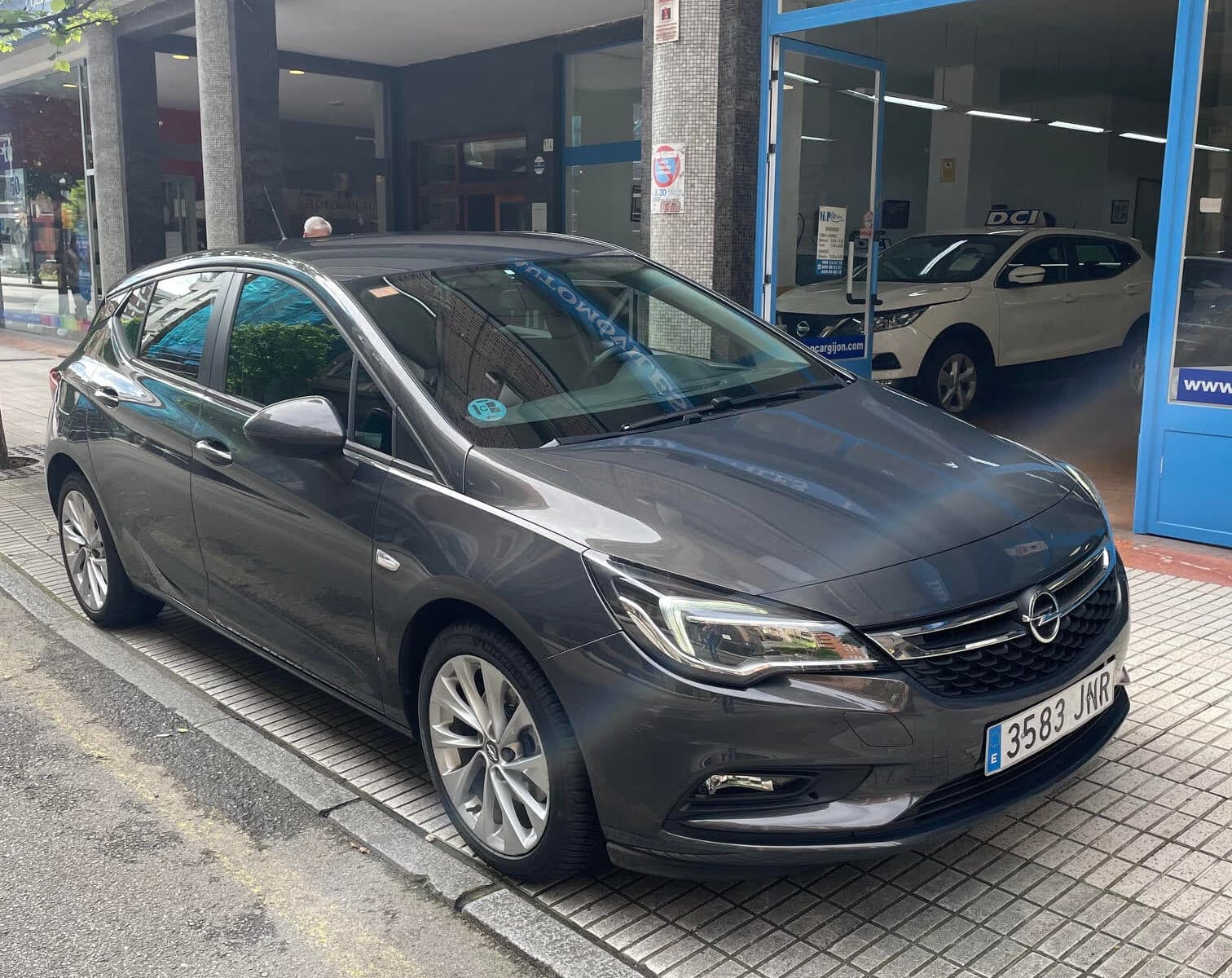Opel Astra 1.6 Cdti Selective 5p 110cv — foto principal