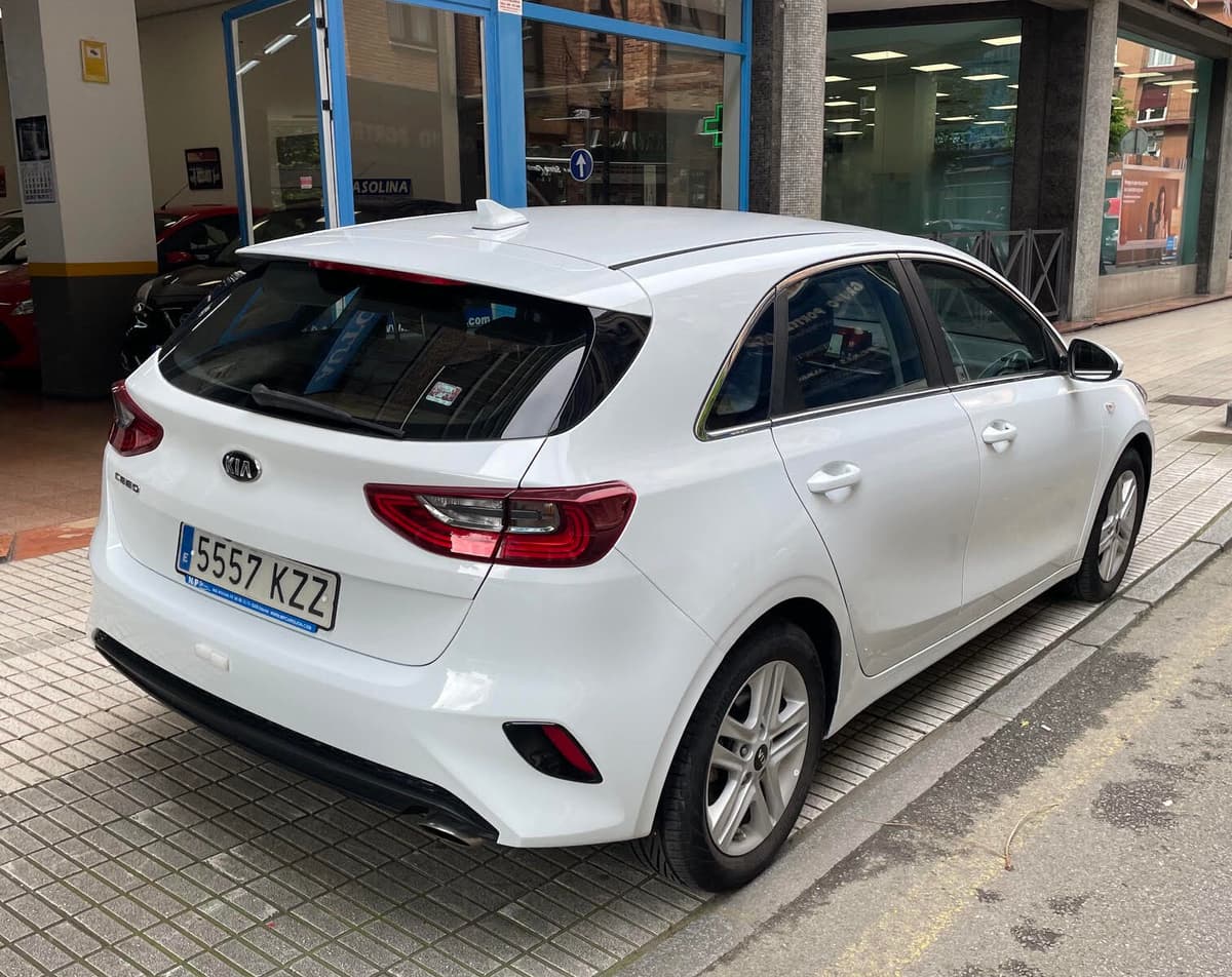 Kia Ceed 1.0 T-Gdi Business 120cv — foto 2