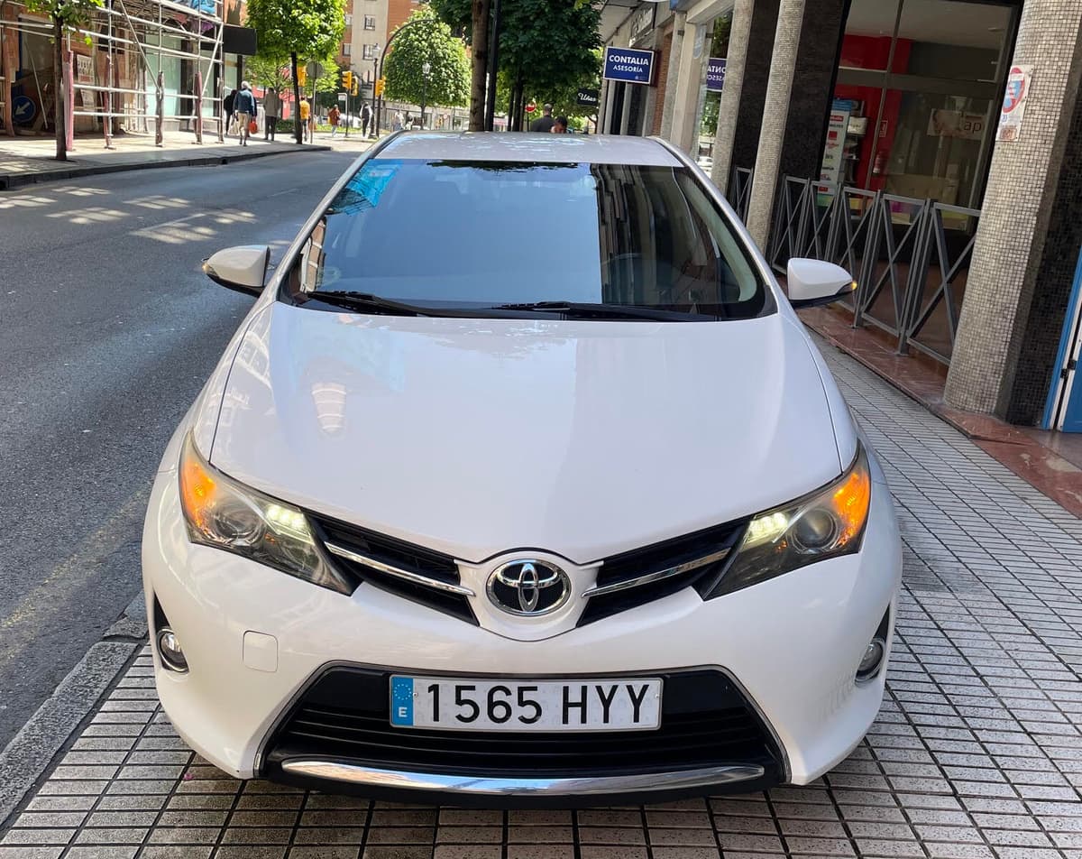 Toyota Auris 1.4 D4D 5p 90cv — foto 4