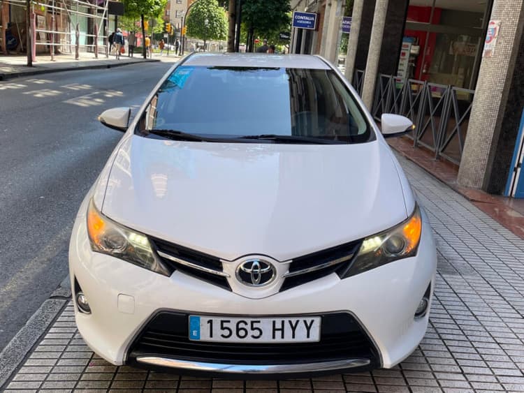 Miniatura 4 de 5 del coche: Toyota Auris 1.4 D4D 5p 90cv