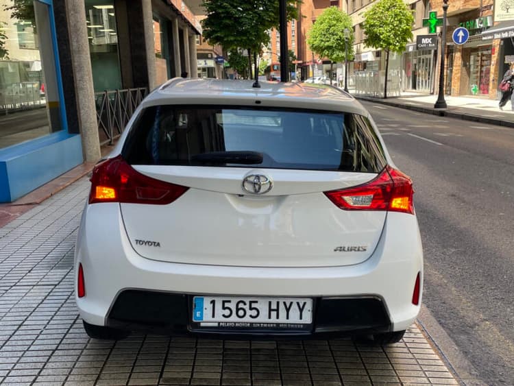 Miniatura 5 de 5 del coche: Toyota Auris 1.4 D4D 5p 90cv