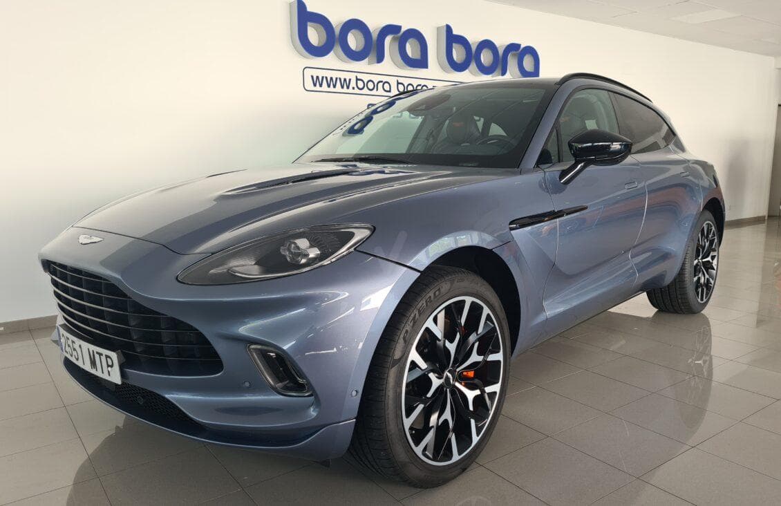 ASTON MARTIN DBX — foto 2