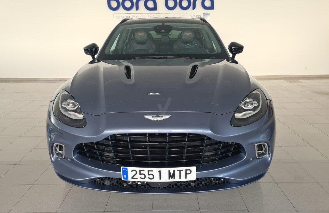 ASTON MARTIN DBX — foto 3