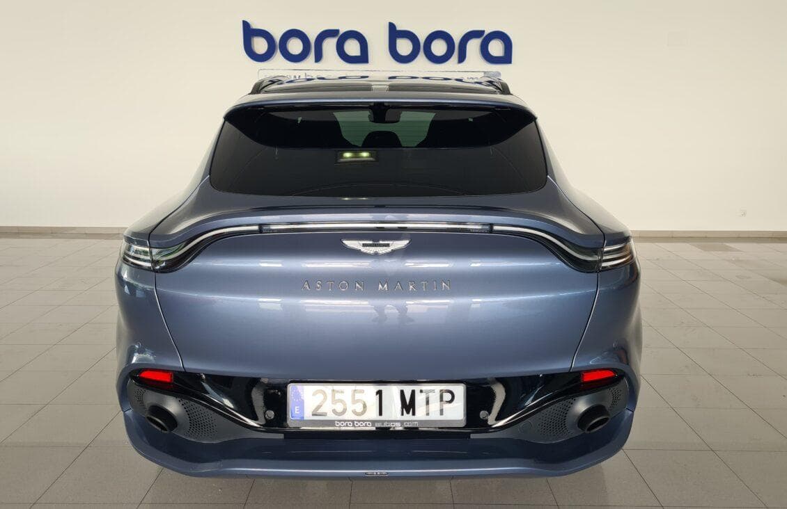 ASTON MARTIN DBX — foto 4