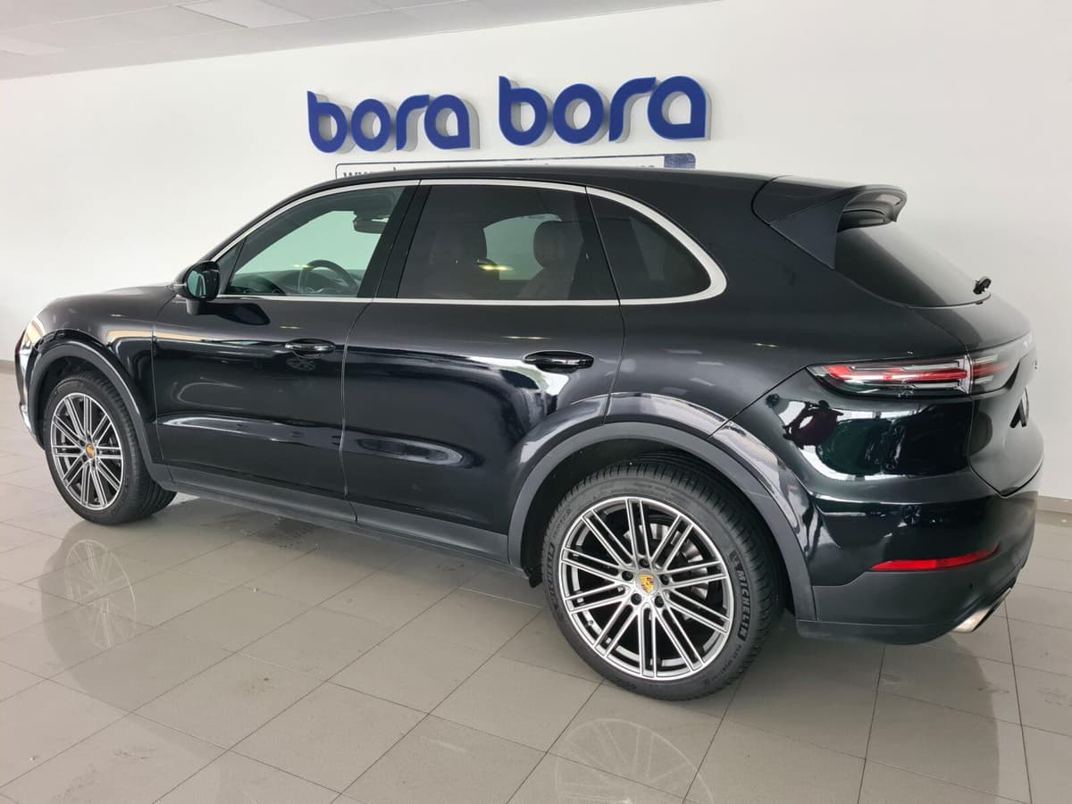 PORSCHE CAYENNE — foto 5