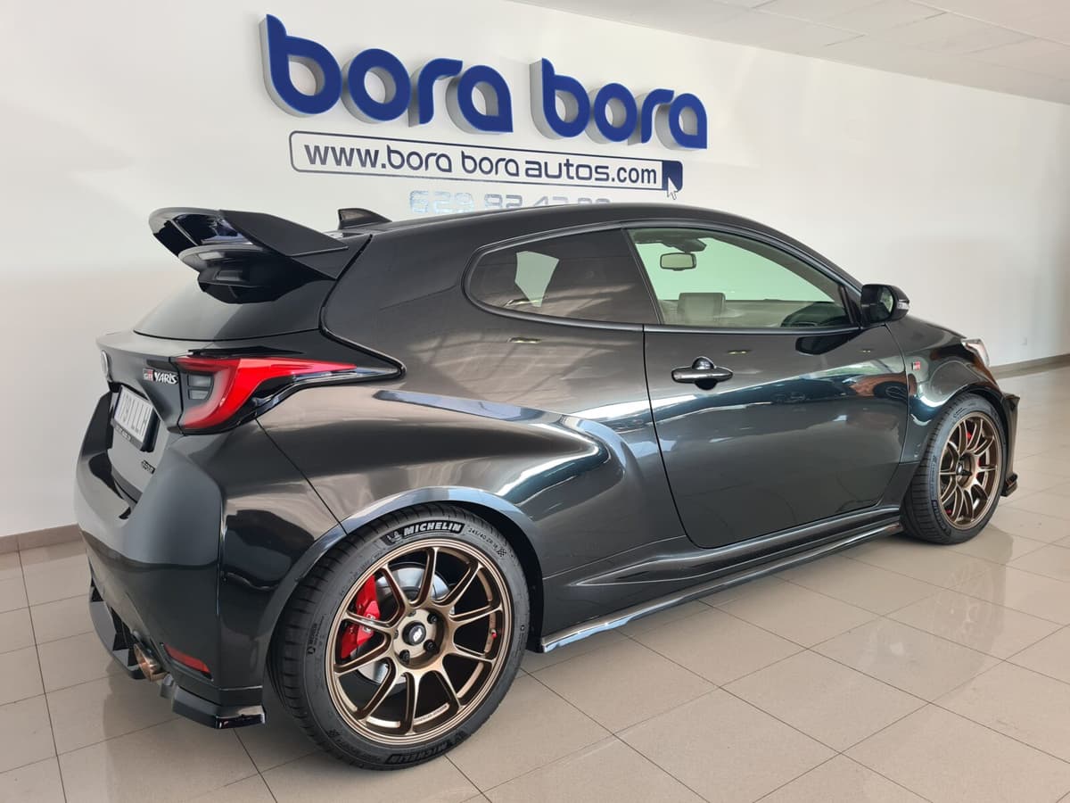 TOYOTA YARIS CIRCUIT PACK — foto 5