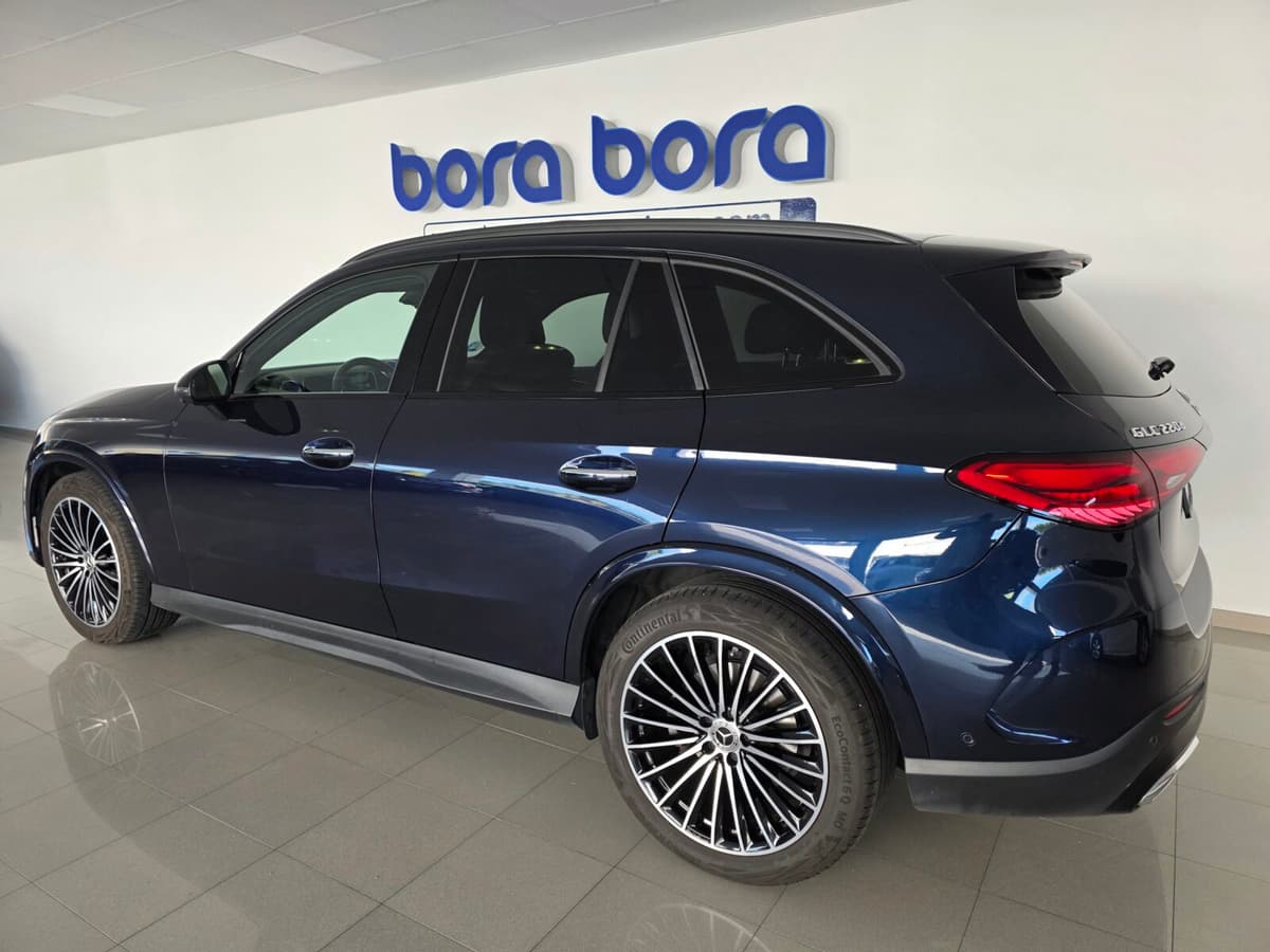 MERCEDES GLC 220D 4MATIC AMG — foto 5