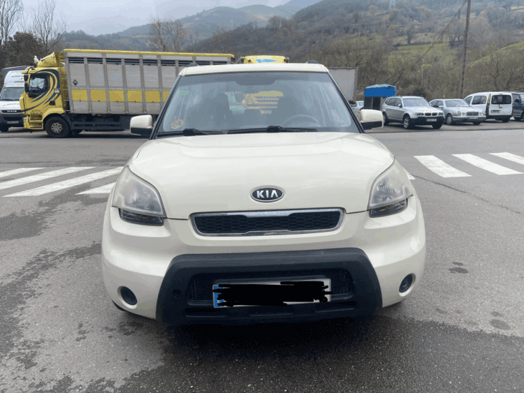 Miniatura 1 de 4 del coche: Kia Soul 1.6CRDI
