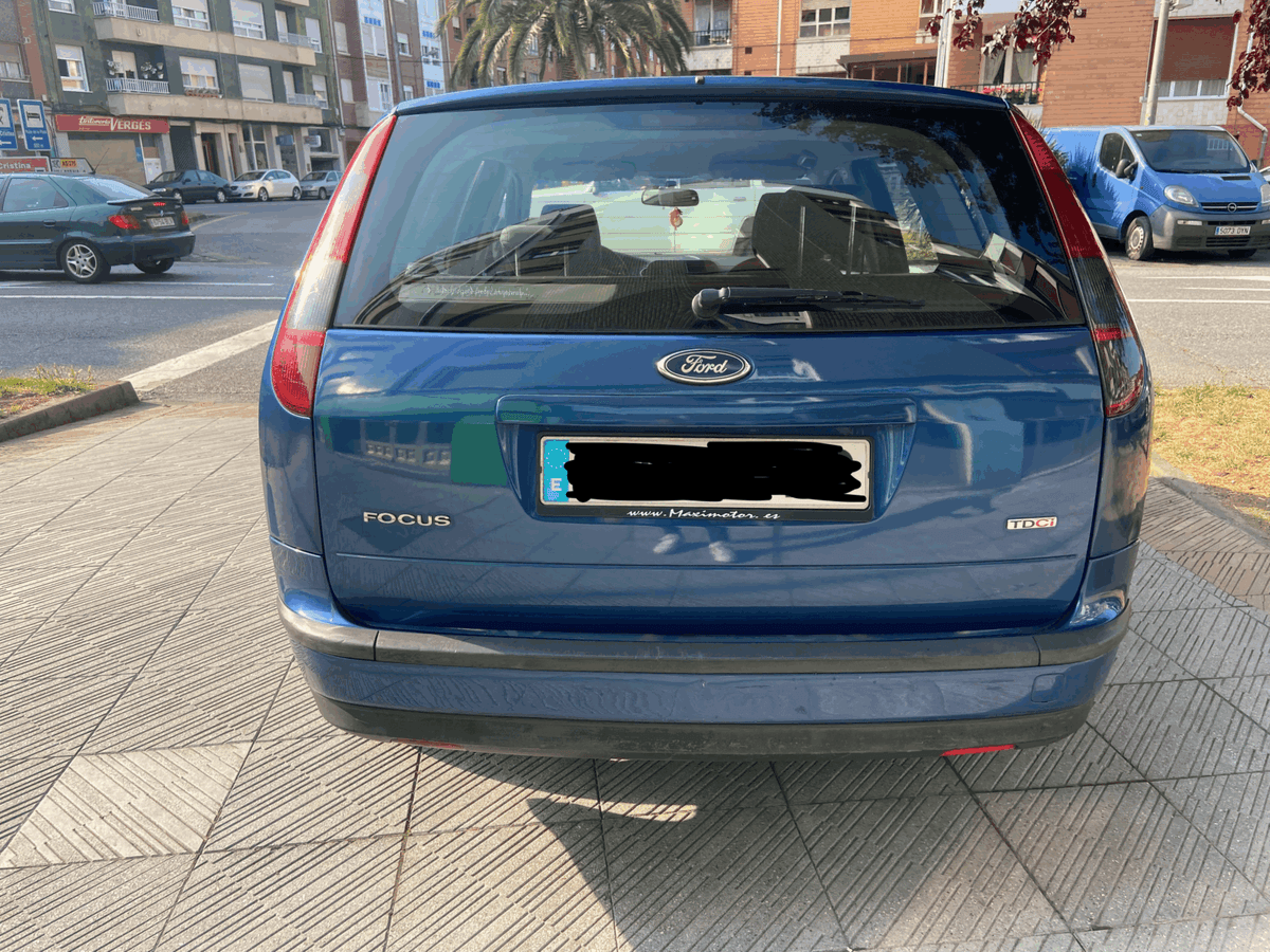 Ford Focus 1.8TDCI — foto 2