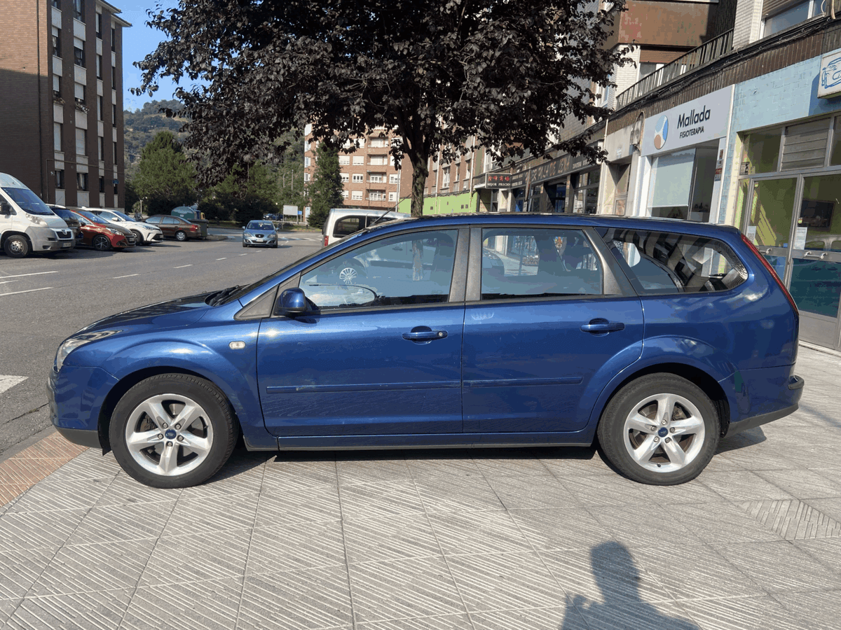 Ford Focus 1.8TDCI — foto 4