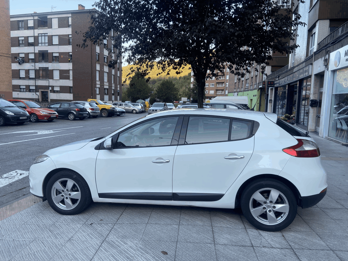 Renault megane 1.5 DCI — foto 3