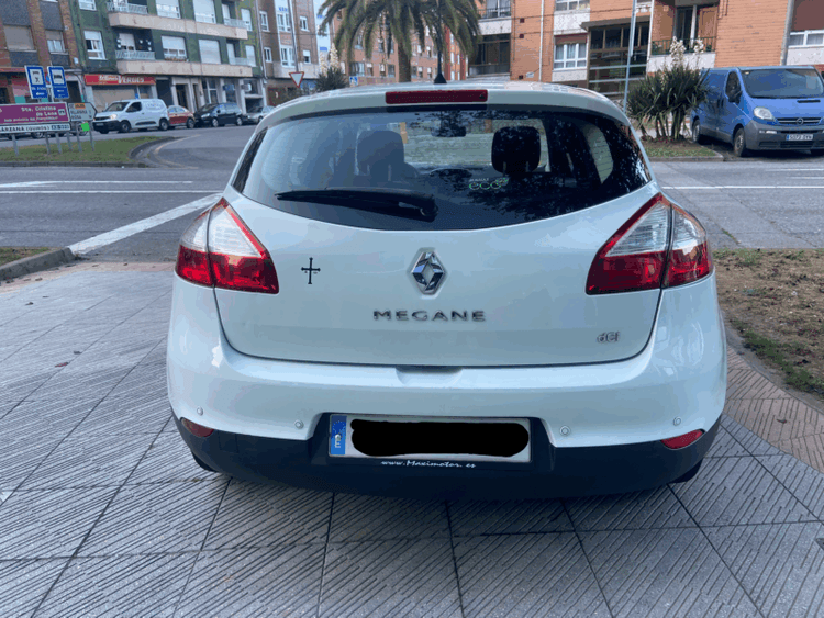 Miniatura 2 de 5 del coche: Renault megane 1.5 DCI