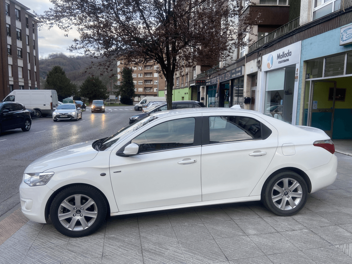 Citroen C-Elysee — foto 4