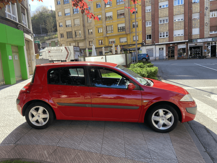 Miniatura 1 de 5 del coche: Renault Megane 1.5 DCI