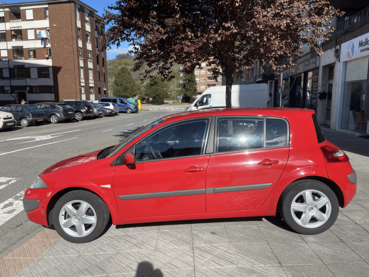 Miniatura 4 de 5 del coche: Renault Megane 1.5 DCI