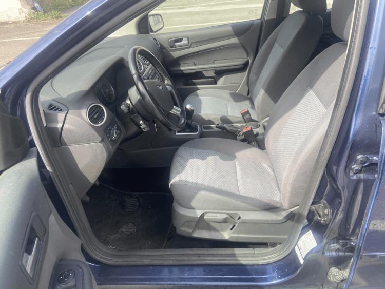 Miniatura 3 de 5 del coche: Ford Focus 1.6 TDCI