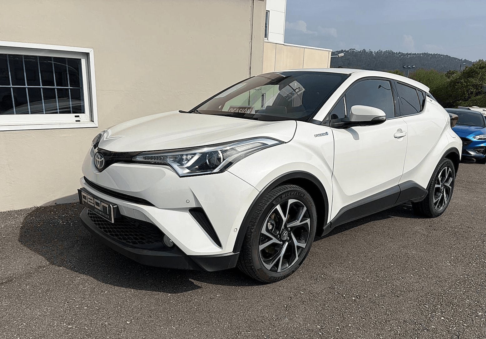 TOYOTA C-HR 1.8i 125H Advance — foto principal