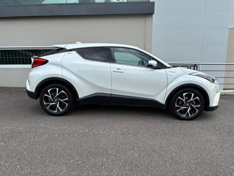 Miniatura 2 de 5 del coche: TOYOTA C-HR 1.8i 125H Advance