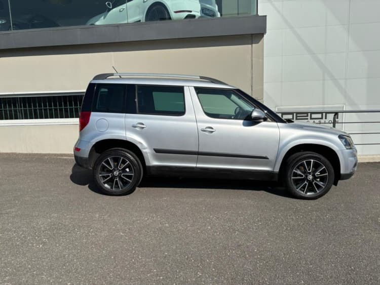 Miniatura 2 de 5 del coche: Skoda Yeti 2.0 TDI Ambition