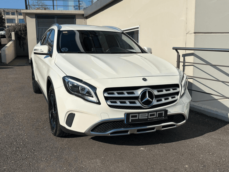 Miniatura 3 de 5 del coche: Mercedes-Benz GLA 200d 7G Urban