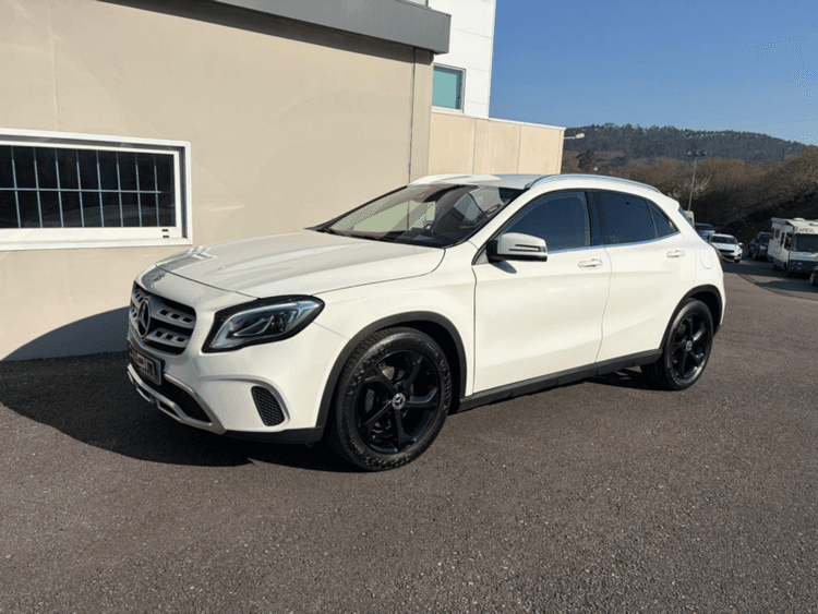 Miniatura 5 de 5 del coche: Mercedes-Benz GLA 200d 7G Urban