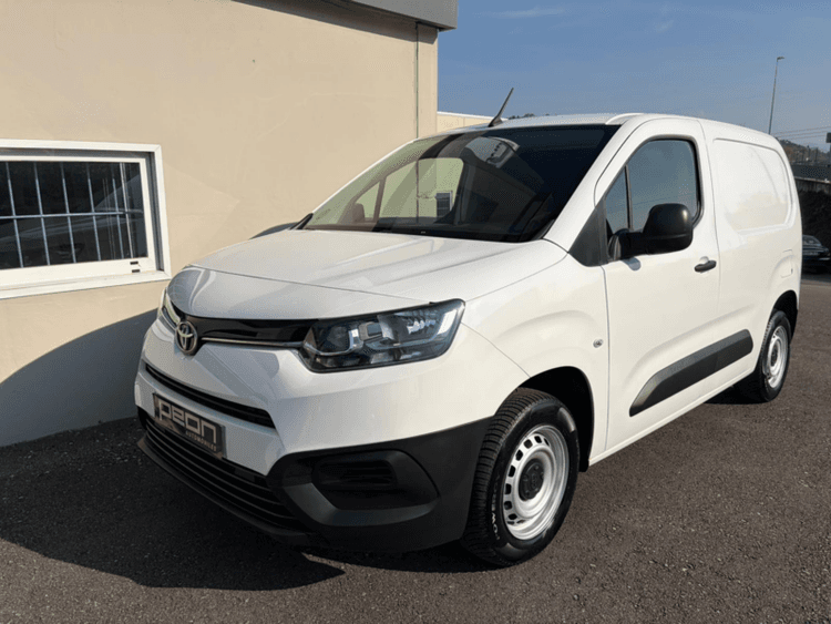 Miniatura 5 de 5 del coche: Toyota Proace City 1.5 D MEDIAN
