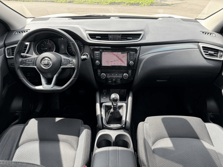 Miniatura 4 de 5 del coche: Nissan Qashqai 1.3i DIGT NCONNECTA