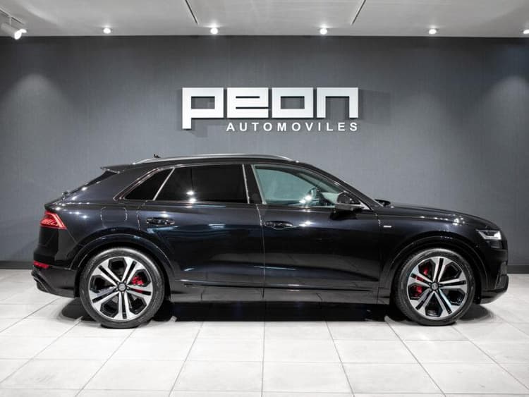 Miniatura 2 de 5 del coche: Audi Q8 50 TDI Quattro Black-Line