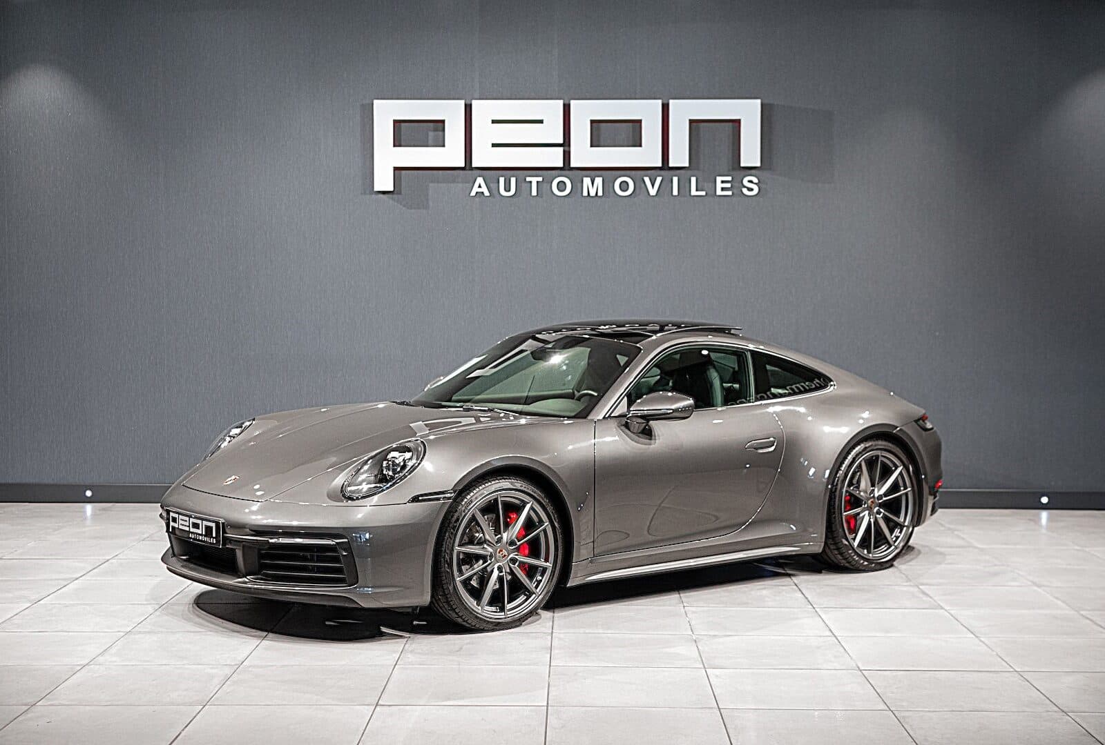 Porsche 911/992 Carrera Coupé — foto principal