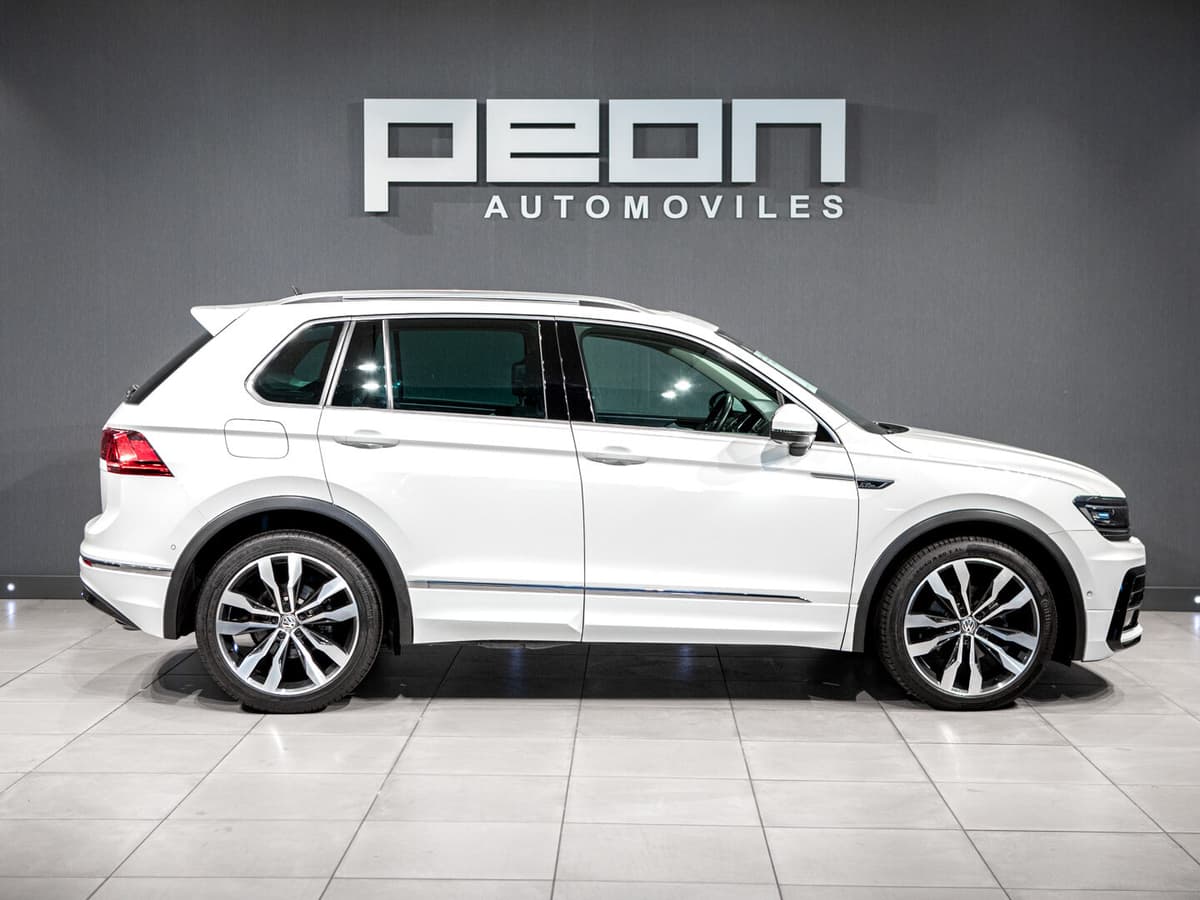 VW Tiguan 2.0 TDI DSG7 R-Line — foto 2