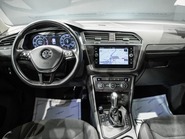 Miniatura 4 de 5 del coche: VW Tiguan 2.0 TDI DSG7 R-Line