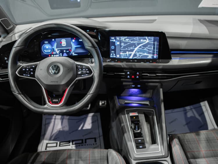 Miniatura 4 de 5 del coche: Volkswagen Golf 8 GTI DSG 5p