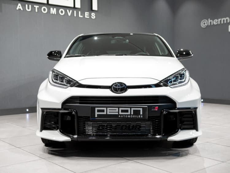 Miniatura 3 de 5 del coche: Toyota GR Yaris Circuit Pack