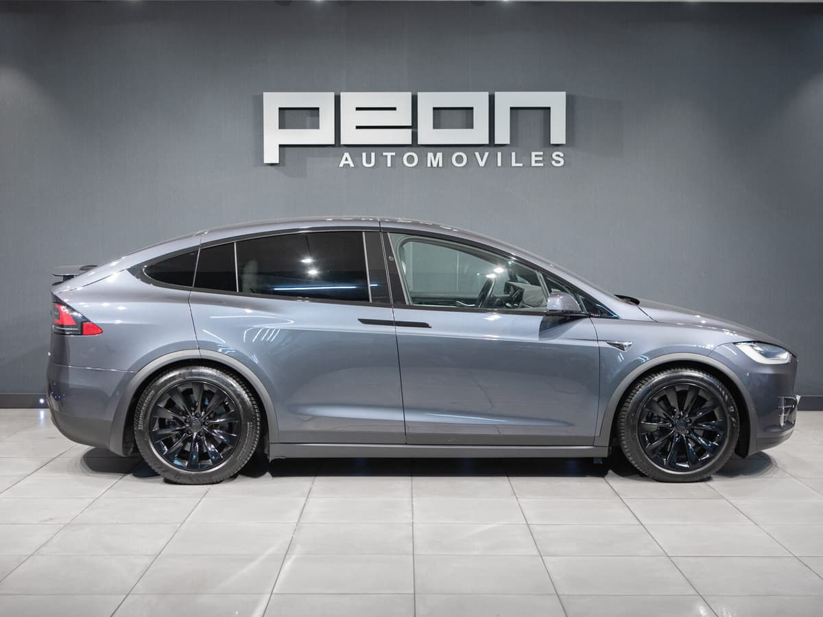 Tesla Model X 90D 4WD — foto 2