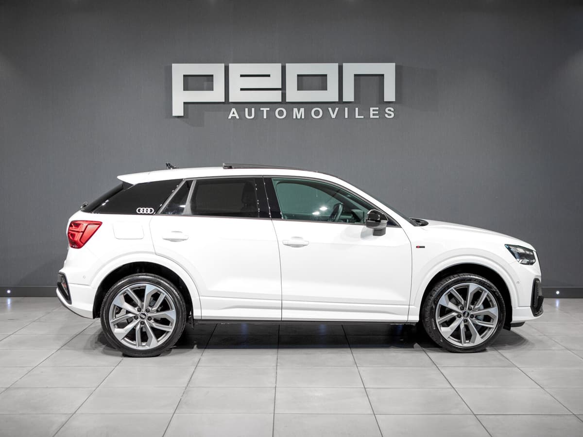 Audi Q2 35 TFSI S-T Black Line — foto 2