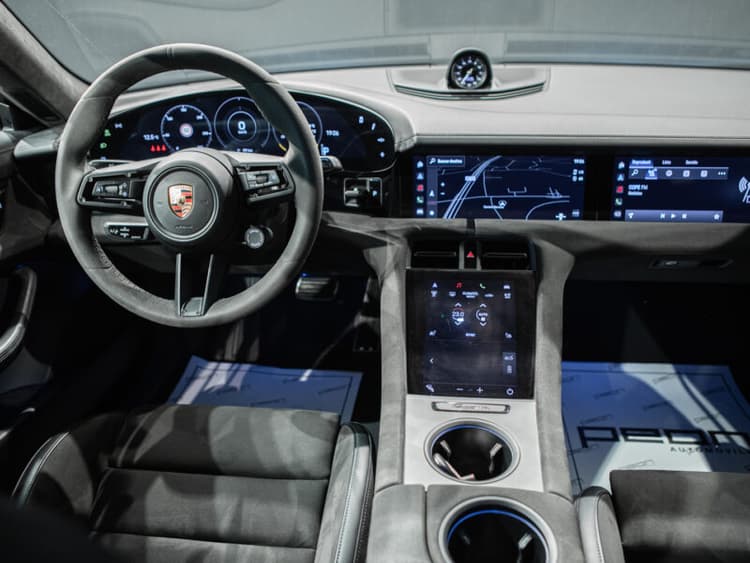 Miniatura 4 de 5 del coche: Porsche Taycan GTS