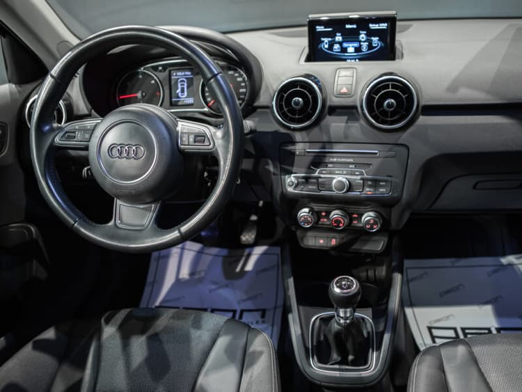 Miniatura 4 de 5 del coche: Audi A1 Sportback 1.4 TDI Design