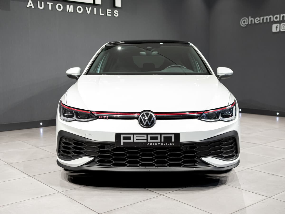 Volkswagen Golf 8 GTI Clubsport — foto 3