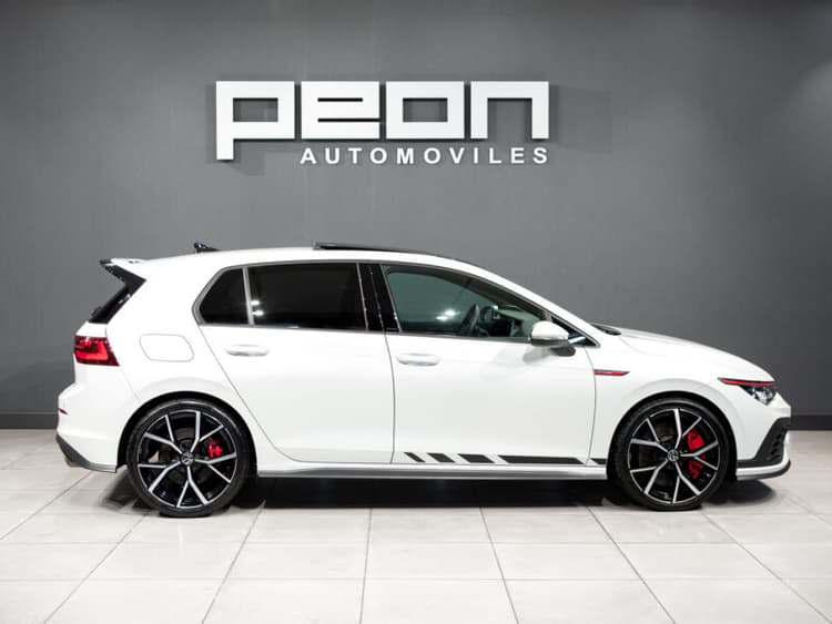 Miniatura 2 de 5 del coche: Volkswagen Golf 8 GTI Clubsport