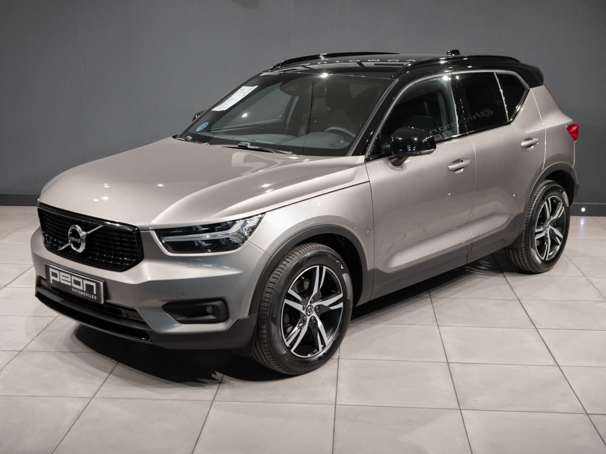 Volvo XC40 2.0 B4 AWD R-Design — foto 5