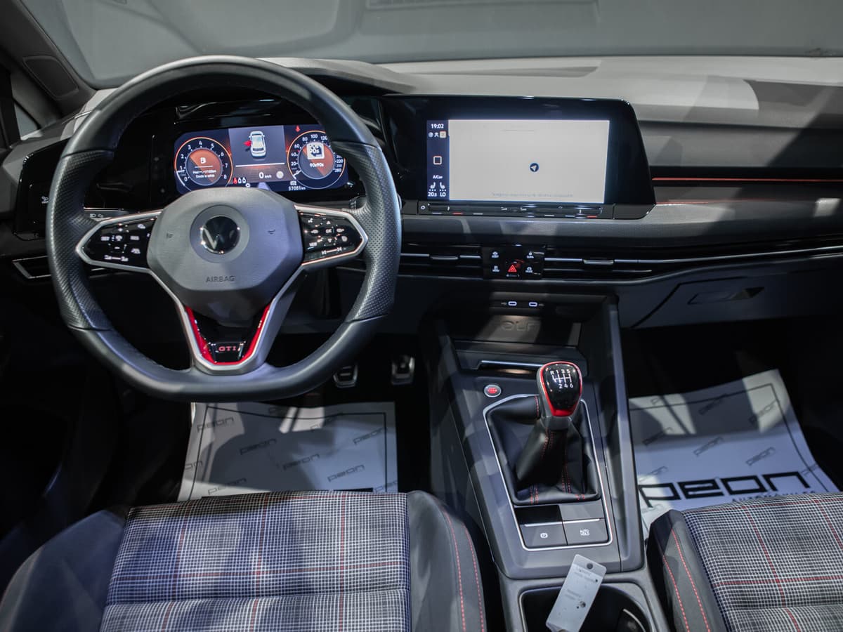 Volkswagen Golf 8 GTI 5p — foto 4