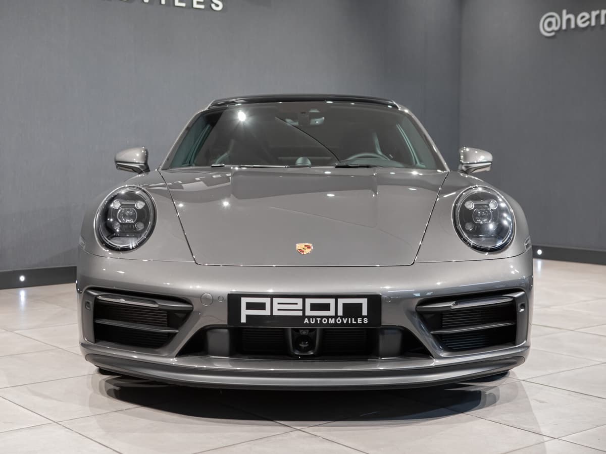 Porsche 911/992 Carrera GTS Coupé — foto 3