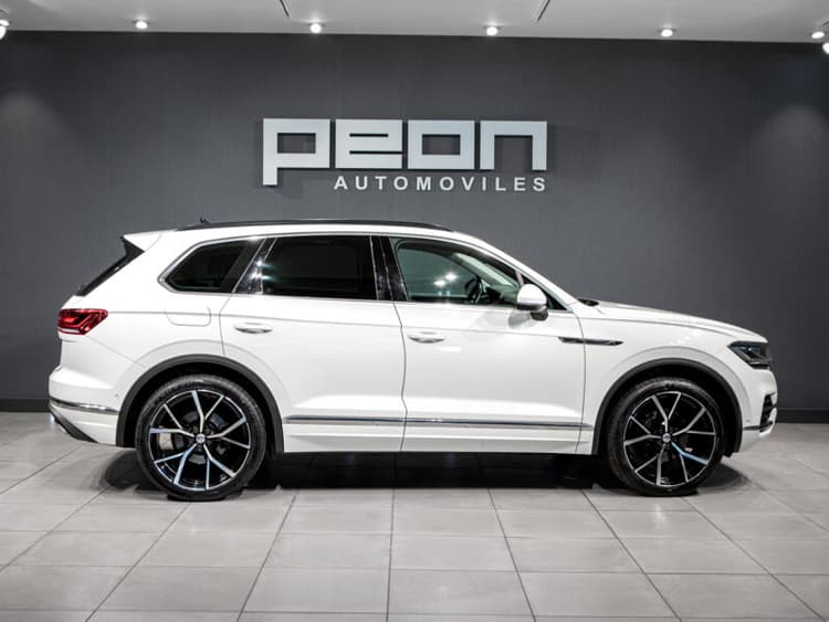 Miniatura 2 de 5 del coche: Volkswagen Touareg 3.0 TDI 4Motion