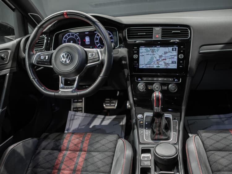 Miniatura 4 de 5 del coche: Volkswagen Golf GTI TCR 5p