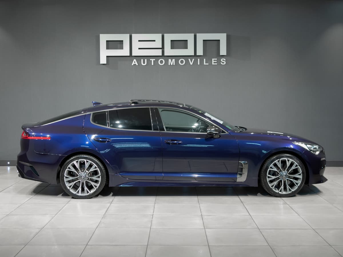 KIA Stinger 2.0 TGDI GT Line — foto 2