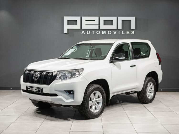 Miniatura 1 de 5 del coche: Toyota Land Cruiser 2.8 D4D VX 3p