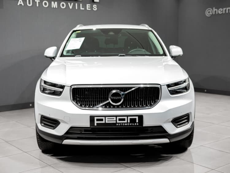 Miniatura 3 de 5 del coche: Volvo XC40 1.5 T3 Momentum Auto